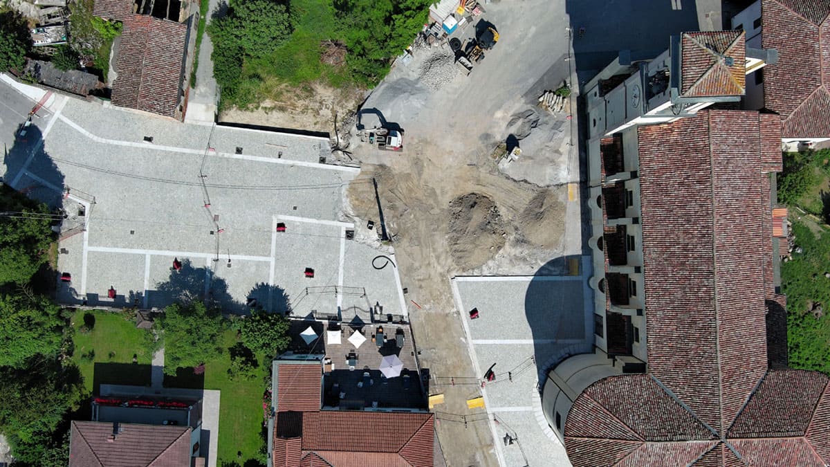 veduta aerea di piazza san martino quasi completata